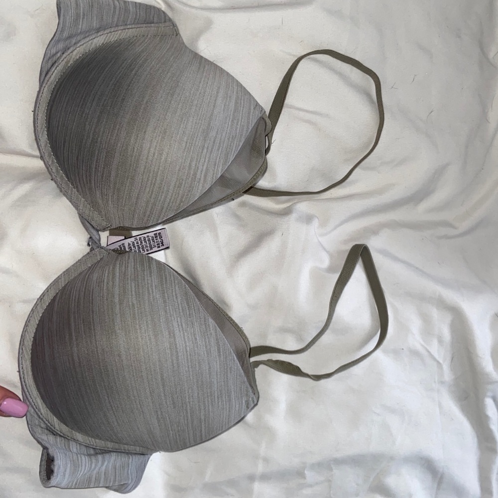 t shirt bra